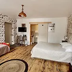 Bed & Breakfast Maison De Au Pied De La Montagne Noire 4*