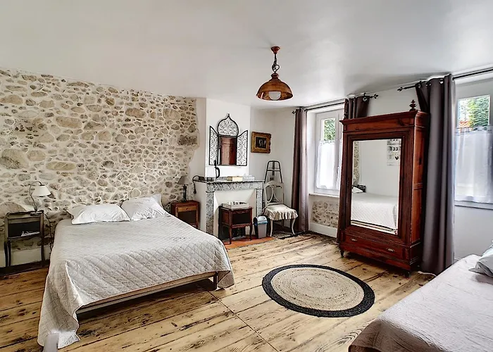 Maison De Au Pied De La Montagne Noire Panzió 3*