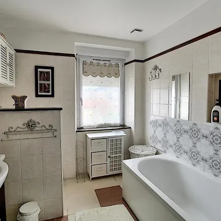 Maison De Au Pied De La Montagne Noire 4* 마자메