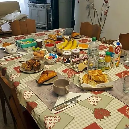 Maison De Au Pied De La Montagne Noire 4* 마자메
