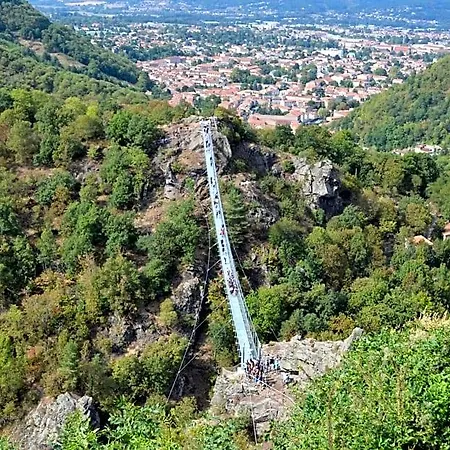 Maison De Au Pied De La Montagne Noire 4* 마자메