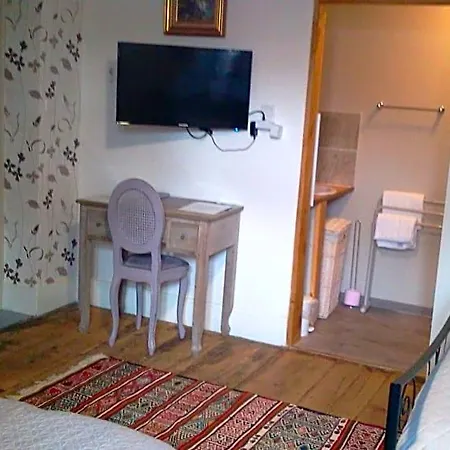 B&B Maison De Au Pied De La Montagne Noire 마자메