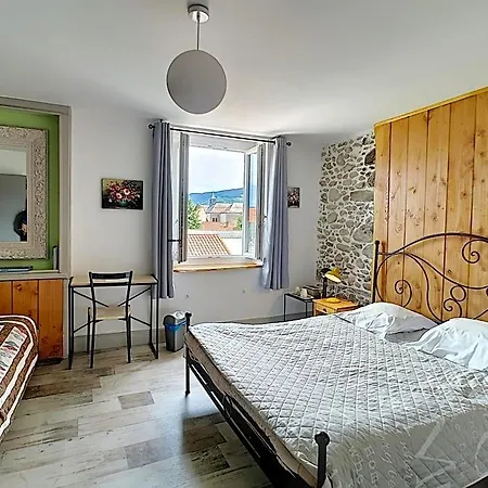 Maison De Au Pied De La Montagne Noire B&B 4*